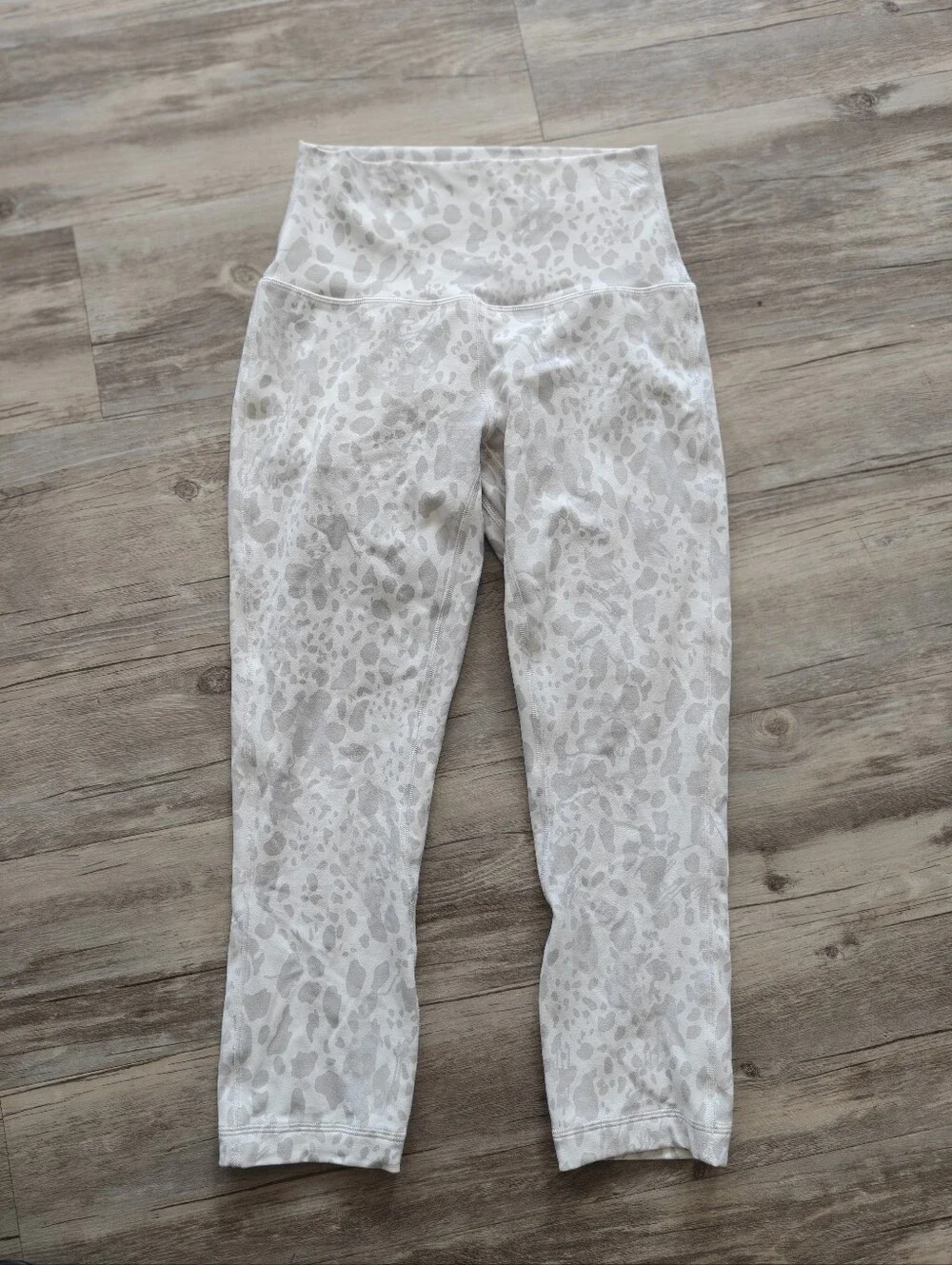 Lululemon Align High-Rise Crop 21